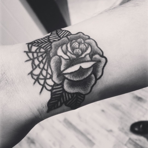 Lil rose on Heidi Jane. #smokemdead #steadfasttattoo
.
.
.
.
.
((¥))
#tattoos #btattooing #blackworkerssubmission #iblackwork #blackwork #blackworkers #inkstinctsubmission #blacktraditionals #BLACKTATTOOMAG #blxckink #tttism #TTTpublishing #greatattoo #blackflashwork #TattooLife #darkartists #blackworkershero #wiilsubmission #dot.work.ink #traditionaltattoo #onlythedarkest #blackandgrey