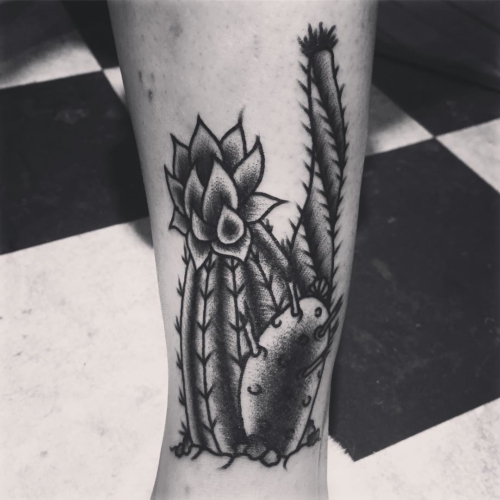 Some cacti for @katzcharnley ✊🏼#smokemdead #steadfasttattoo
.
.
.
.
.
((¥))
#cactustattoo #tattoos #btattooing #blackworkerssubmission #iblackwork #blackwork #blackworkers #inkstinctsubmission #blacktraditionals #BLACKTATTOOMAG #blxckink #tttism #TTTpublishing #greatattoo #blackflashwork #TattooLife #darkartists #blackworkershero #wiilsubmission #dot.work.ink #traditionaltattoo #onlythedarkest #blackandgrey #occultarcana #tattoolife #oldlines #TAOT #nowash