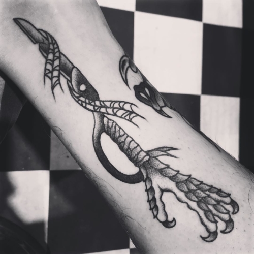 Drew up this chicken foot shank quick and threw it up on maself cuz fuck it✊🏼#smokemdead #steadfasttattoo
.
.
.
.
.
((¥))
#shank #tattoos #btattooing #blackworkerssubmission #iblackwork #blackwork #blackworkers #inkstinctsubmission #blacktraditionals #BLACKTATTOOMAG #blxckink #tttism #TTTpublishing #greatattoo #blackflashwork #TattooLife #darkartists #blackworkershero #wiilsubmission #dot.work.ink #traditionaltattoo #onlythedarkest #blackandgrey #occultarcana #tattoolife #oldlines #TAOT #nowash